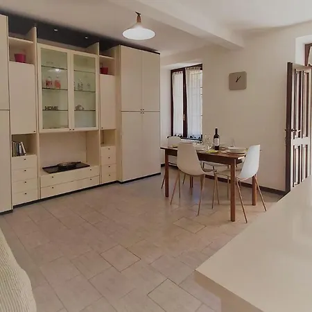 Apartment Sunny Day Como